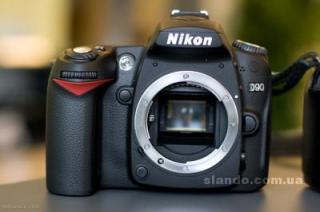 цифровой зеркальный фотоаппарат Nikon D90 body